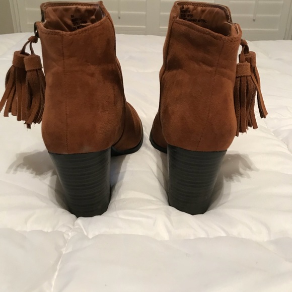 Chestnut booties  - Picture 2 of 5